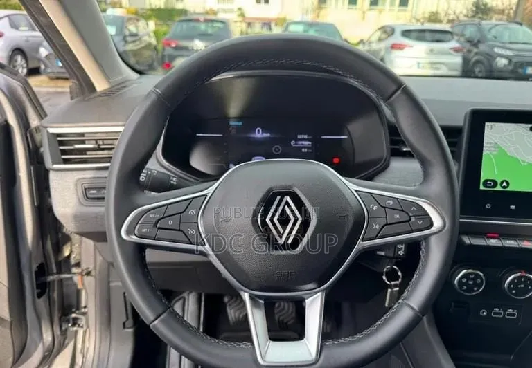 Renault Clio 2024 Gris