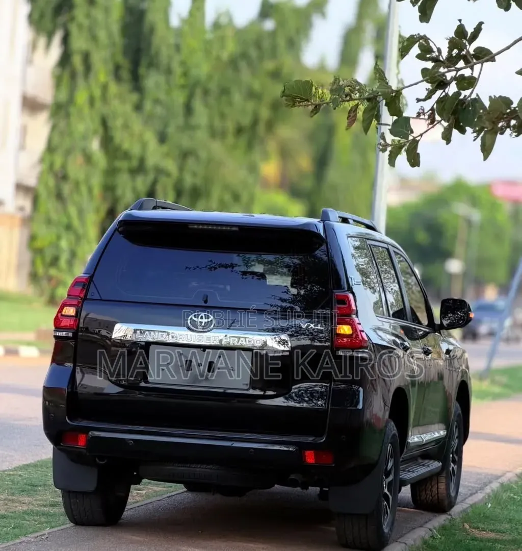 Toyota Land Cruiser Prado 2023 Autre