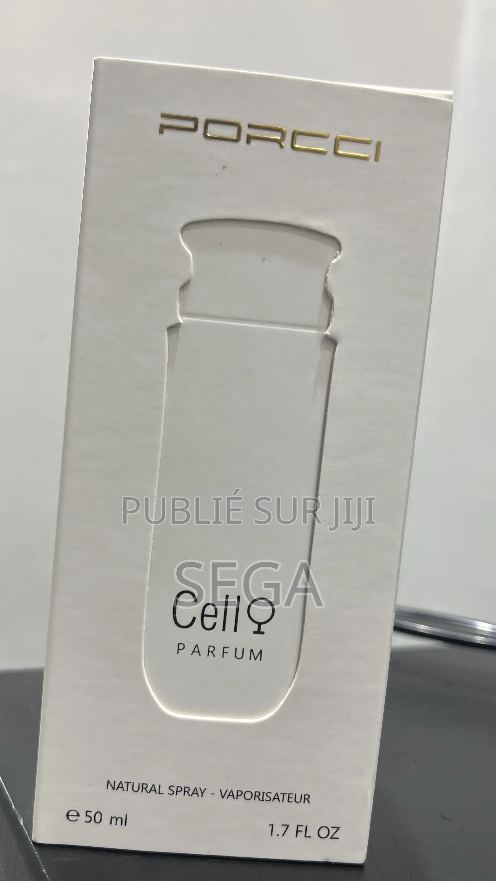 Parfum De Luxe