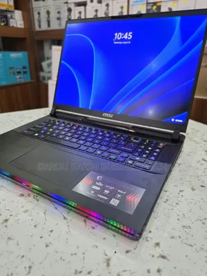 Nouveau Ordinateur portable MSI Raider GE78HX 32GB Intel Core i9 SSD 1T