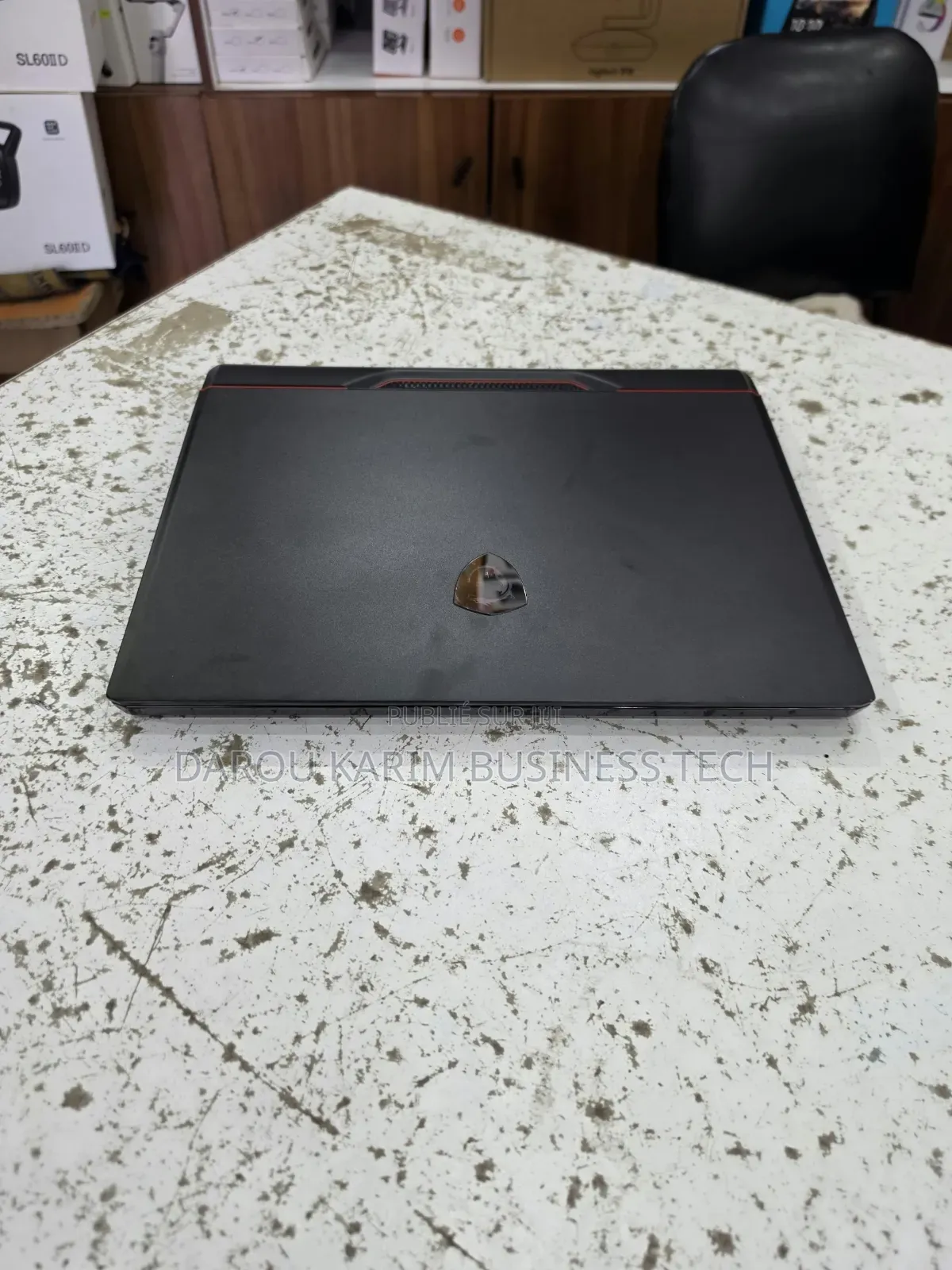 Nouveau Ordinateur portable MSI Raider GE78HX 32GB Intel Core i9 SSD 1T