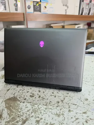 Nouveau Alienware M16 R2 32GB Intel Core Ultra 9 SSD 1T