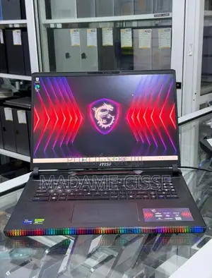 Nouveau Ordinateur portable MSI Raider GE78 32GB Intel Core i9 SSD 1T