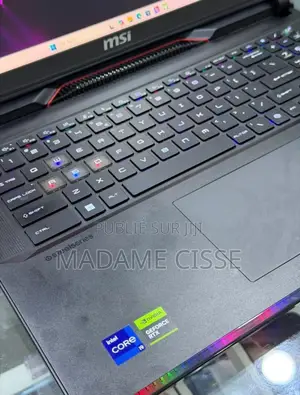 Nouveau Ordinateur portable MSI Raider GE78 32GB Intel Core i9 SSD 1T