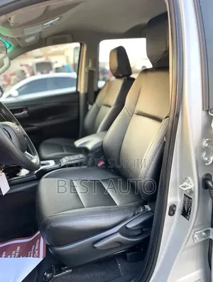Toyota Fortuner 2022 Gris