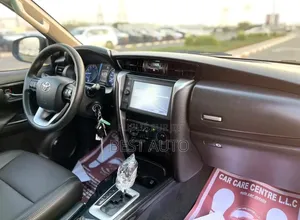 Toyota Fortuner 2022 Gris