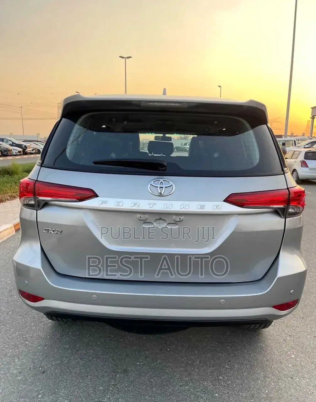 Toyota Fortuner 2022 Gris