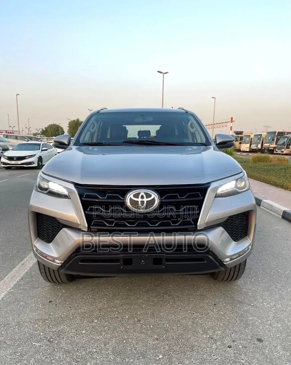 Toyota Fortuner 2022 Gris