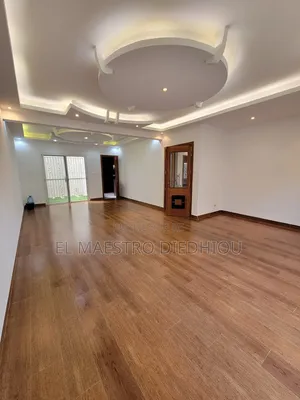 4chbre Villa dans Villa F5 Moderne, Ouakam à Louer
