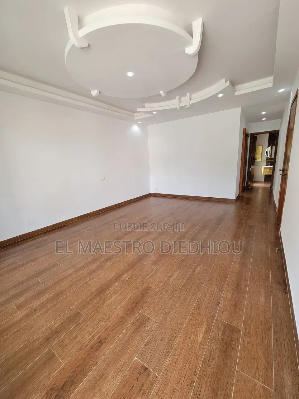 4chbre Villa dans Villa F5 Moderne, Ouakam à Louer