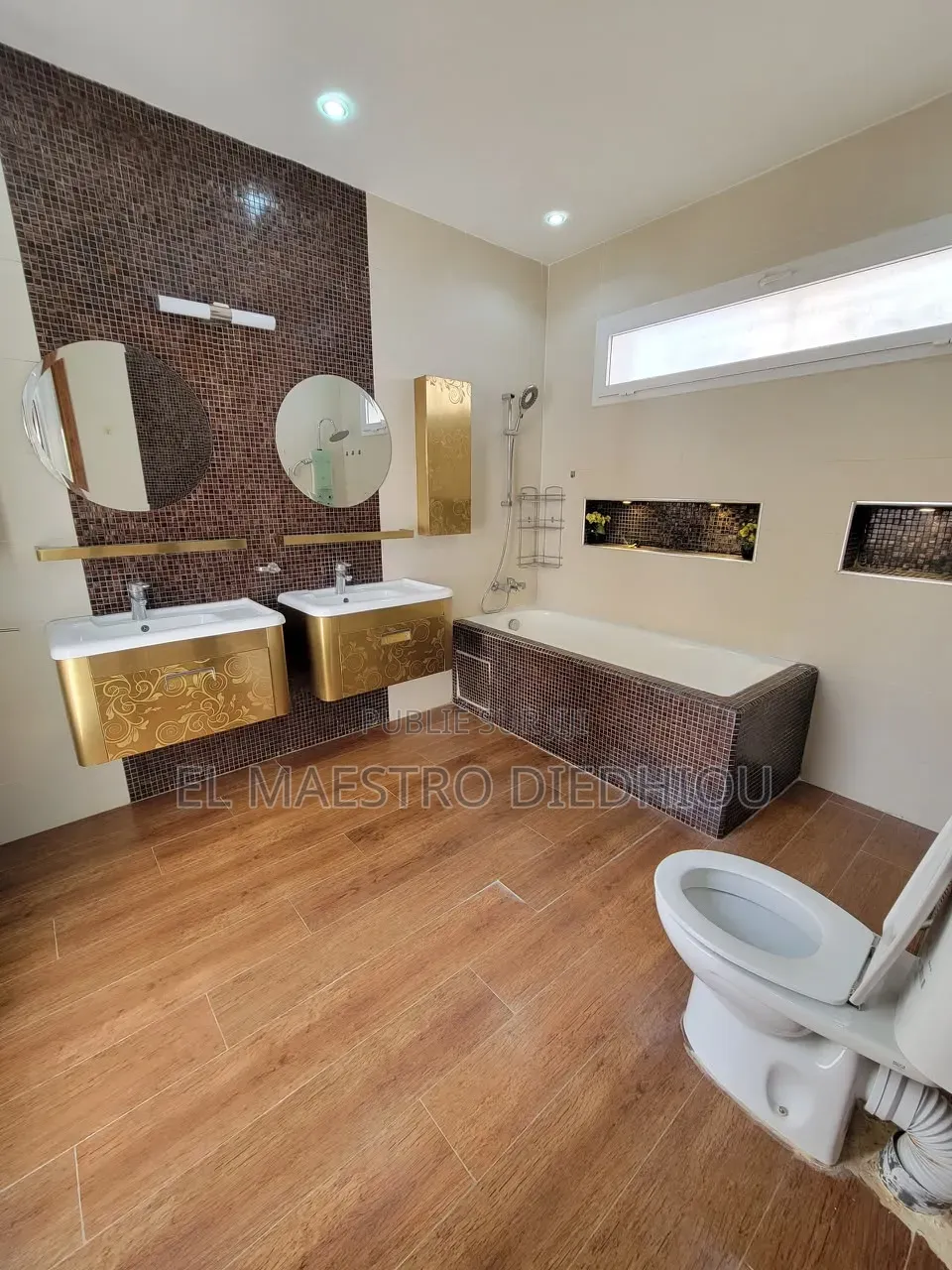 4chbre Villa dans Villa F5 Moderne, Ouakam à Louer