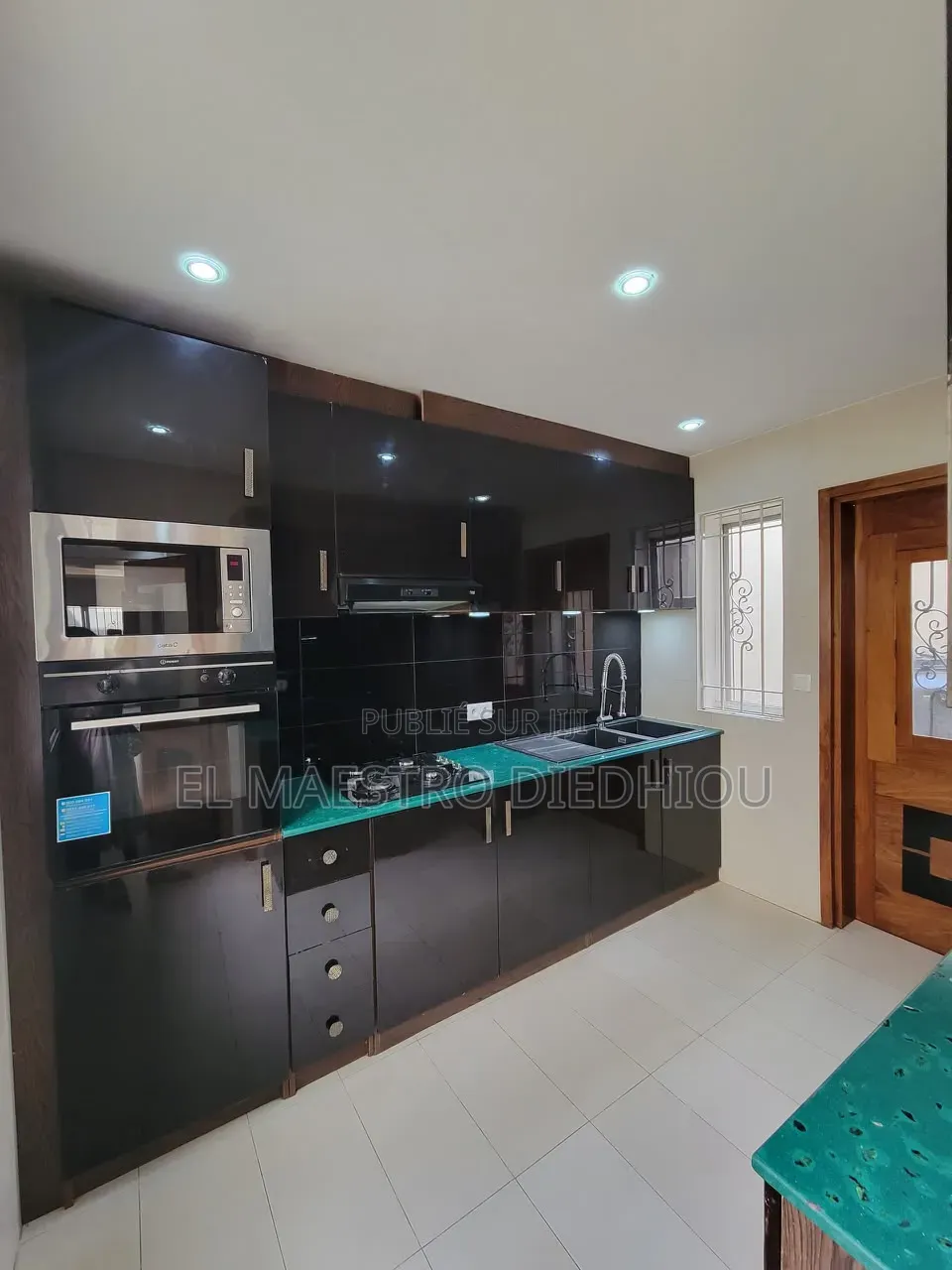 4chbre Villa dans Villa F5 Moderne, Ouakam à Louer