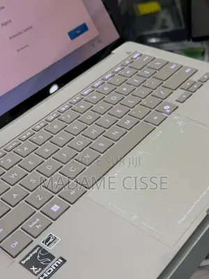 Nouveau Asus Zenbook 14 OLED 16GB Qualcomm Snapdragon X Plus SSD 512GB