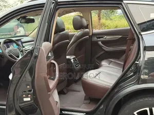 Voiture 2019 Noir