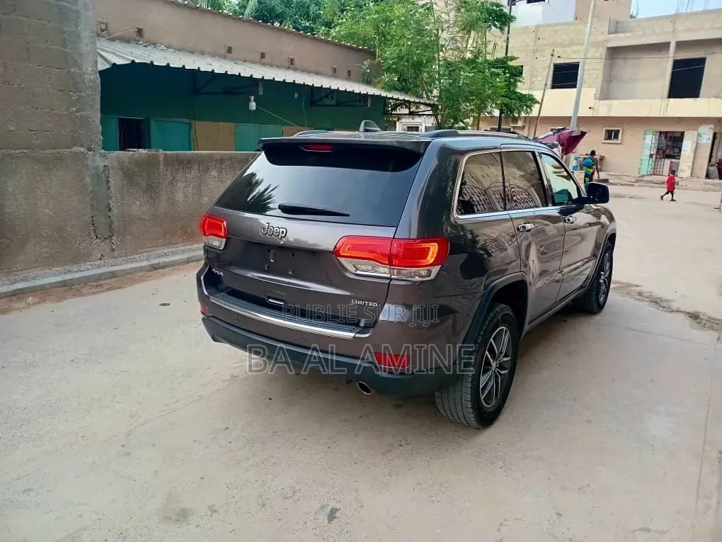 Jeep Grand Cherokee 2017 Gris