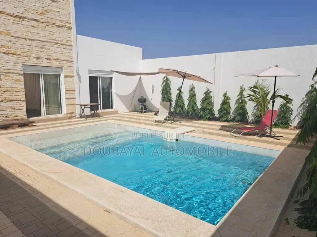 3chbre Villa dans Ndayan, Thiès Sud à Vendre
