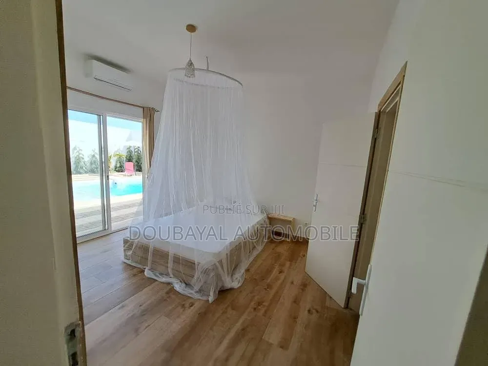 3chbre Villa dans Ndayan, Thiès Sud à Vendre