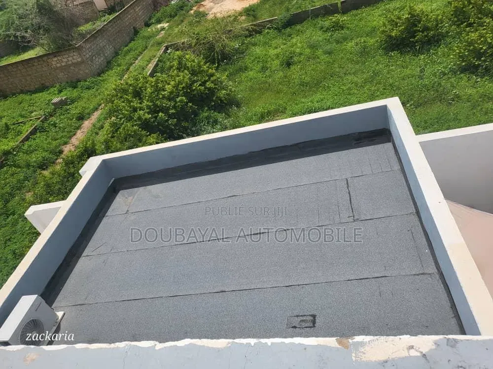 3chbre Villa dans Ndayan, Thiès Sud à Vendre