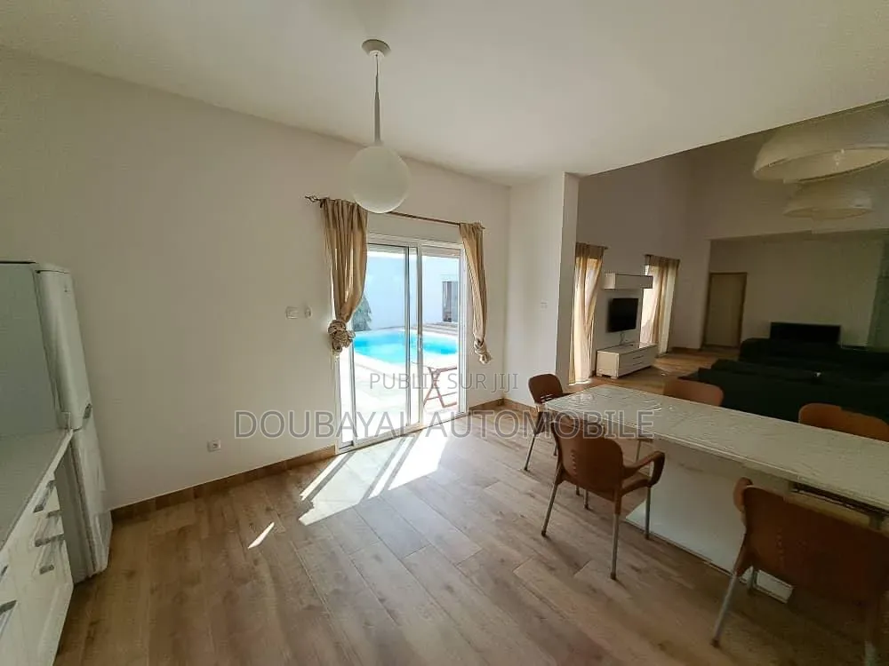 3chbre Villa dans Ndayan, Thiès Sud à Vendre