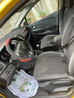 Renault Clio 2018 Orange