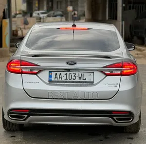 Ford Fusion 2018 Gris