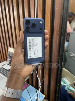 Nouveau Pomme iPhone 17 Pro 256 GB Bleu