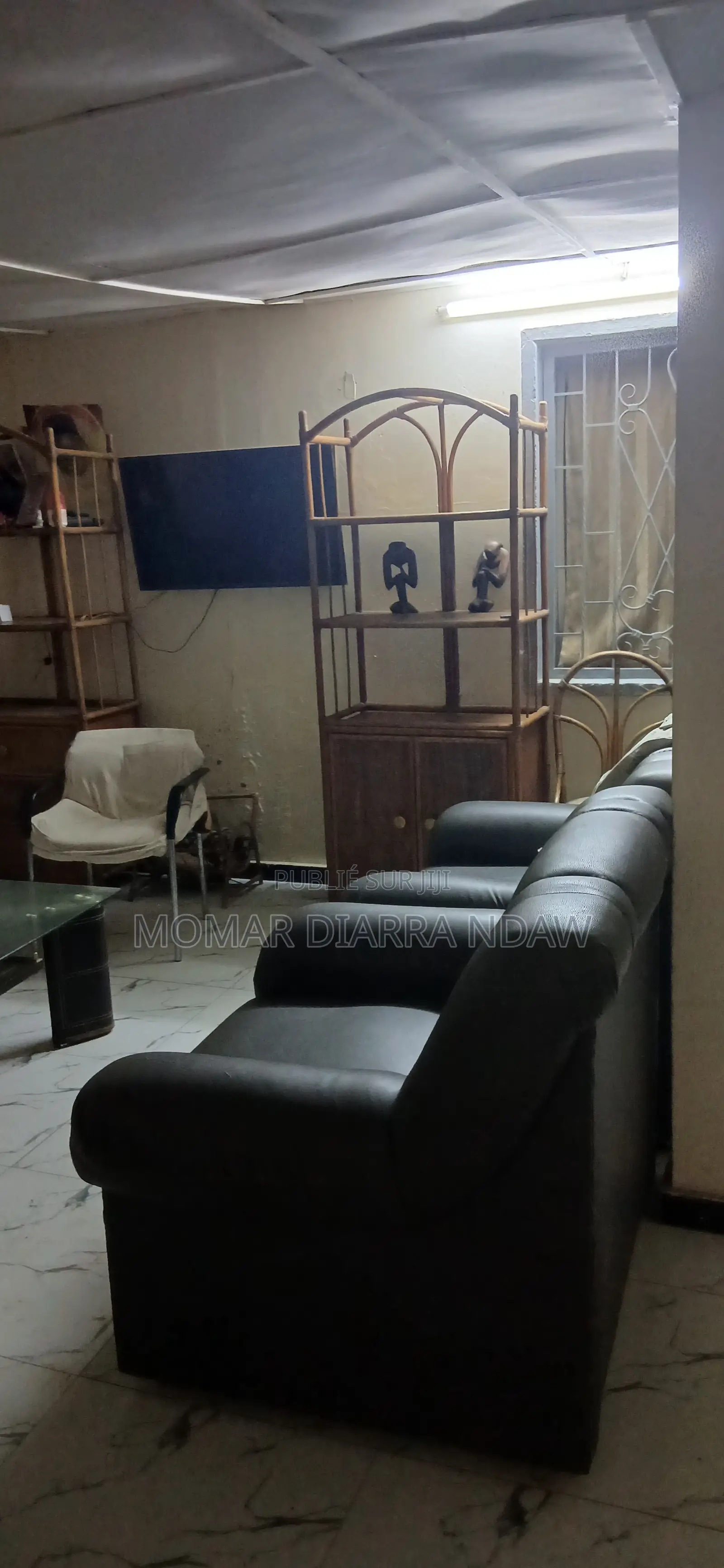 4chbre Maison de ville/terrasse dans Maison 300M2, Thiès Nord à Vendre