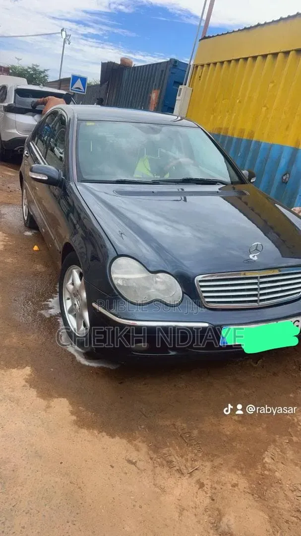 Mercedes-Benz C270 2013 Noir