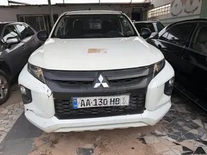 Mitsubishi L200 2022 Blanc