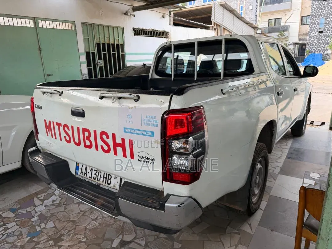 Mitsubishi L200 2022 Blanc