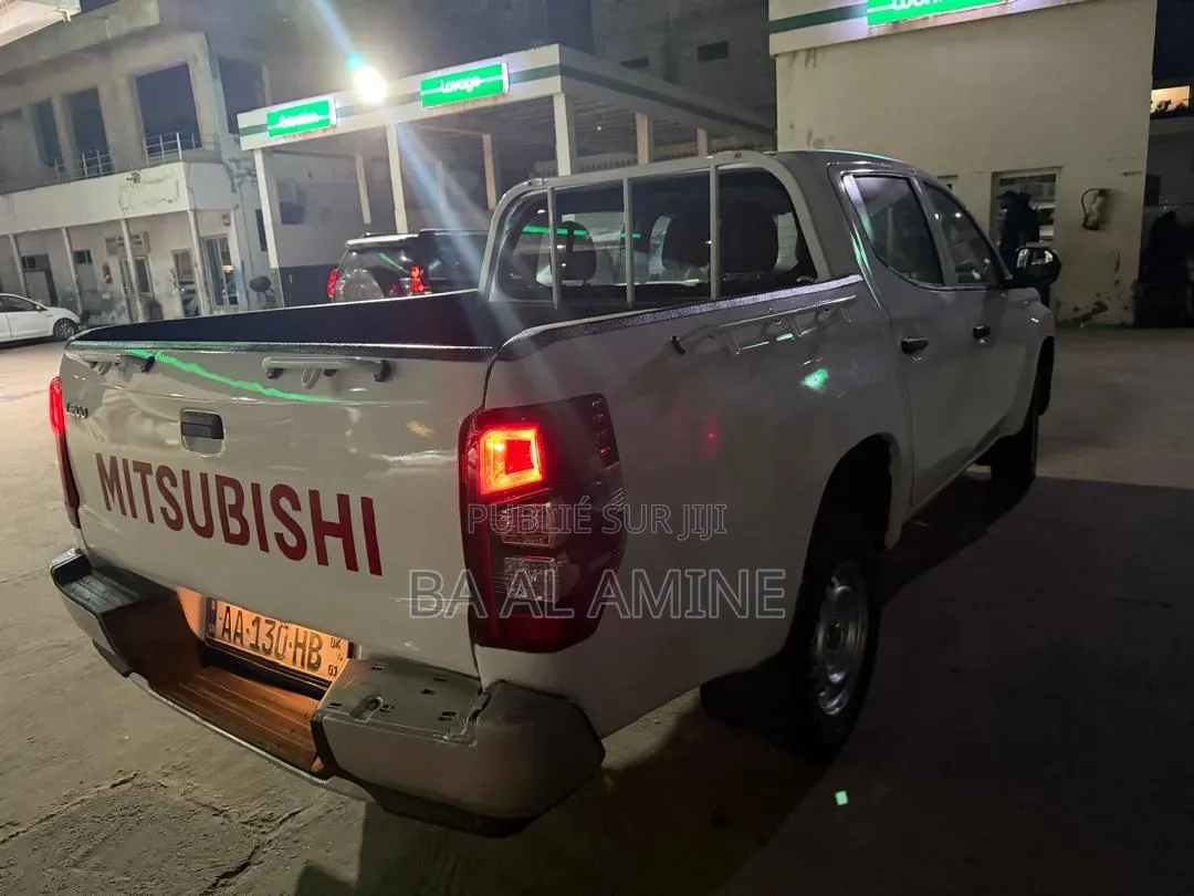 Mitsubishi L200 2022 Blanc