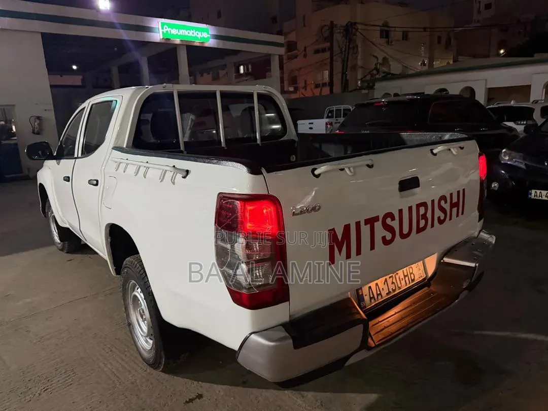 Mitsubishi L200 2022 Blanc