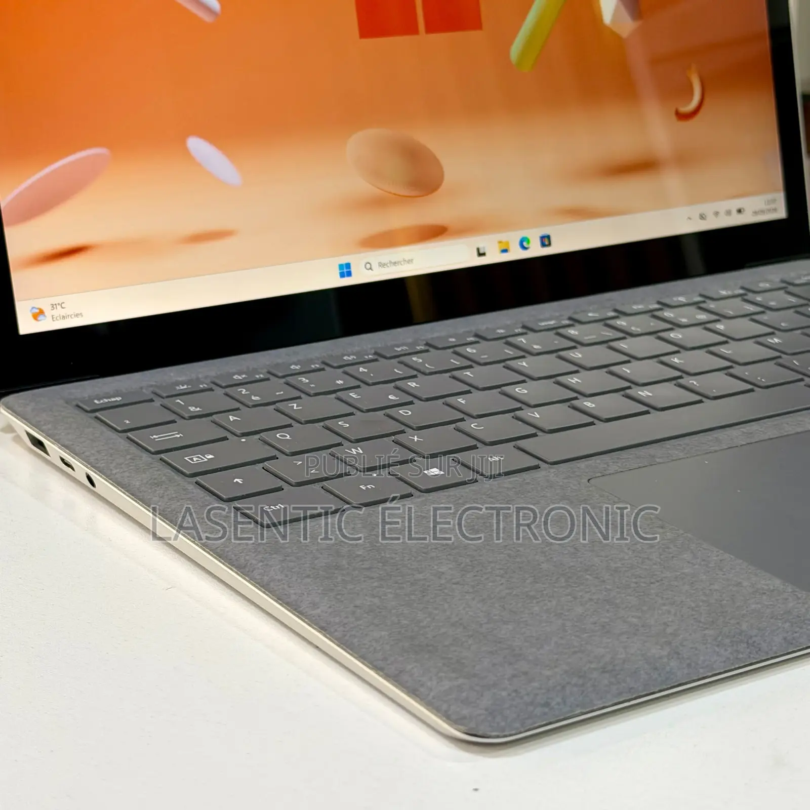 Nouveau Microsoft Surface Laptop 3 8GB Intel Core i5 SSD 256GB