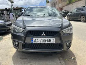 Mitsubishi RVR 2014 Noir