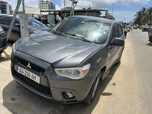 Mitsubishi RVR 2014 Noir