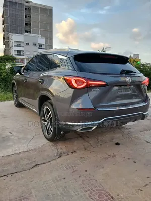 MG ZT 2022 Gris