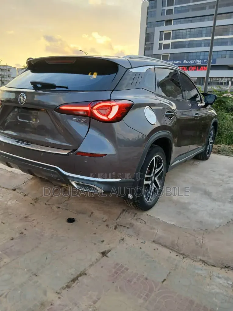 MG ZT 2022 Gris
