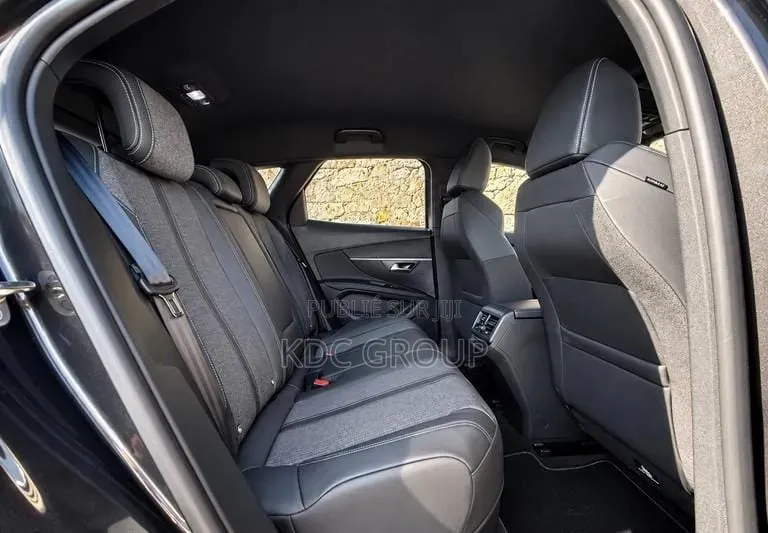 Peugeot 3008 2024 Gris