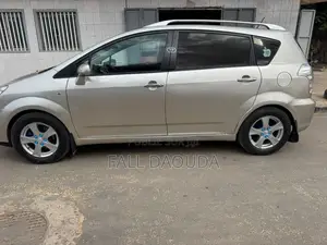 Toyota Verso 2009 Marron
