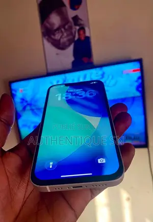 Nouveau Pomme iPhone 13 128 GB Blanc