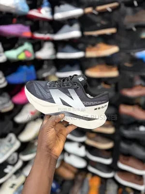New Balance Élite All Color Disponible