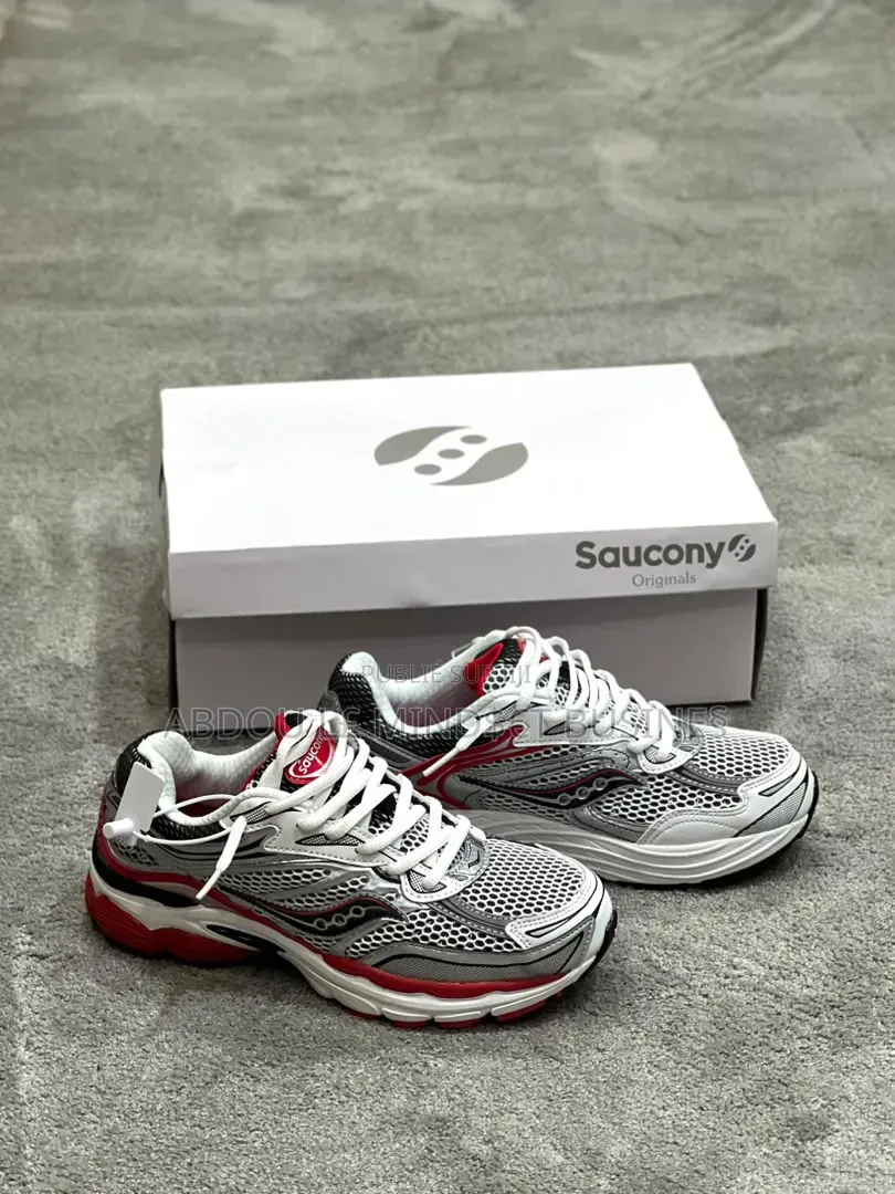 Saucony Omni 9 Rouge Disponible