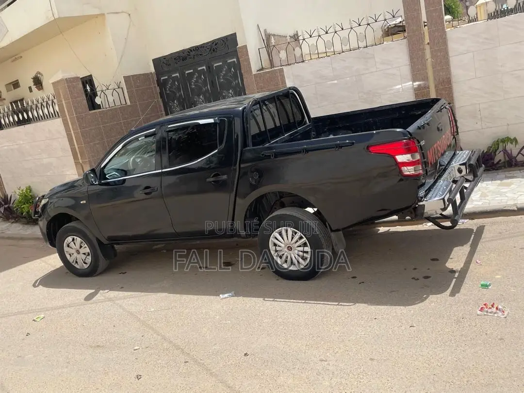 Mitsubishi L200 2020 Noir
