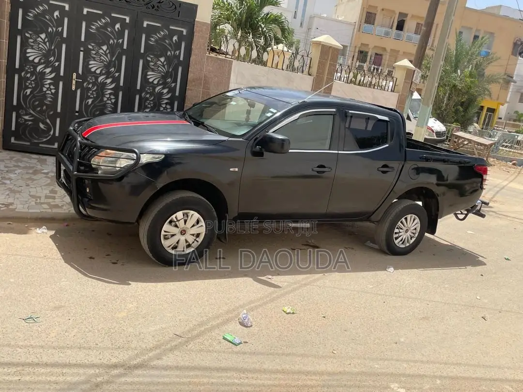 Mitsubishi L200 2020 Noir