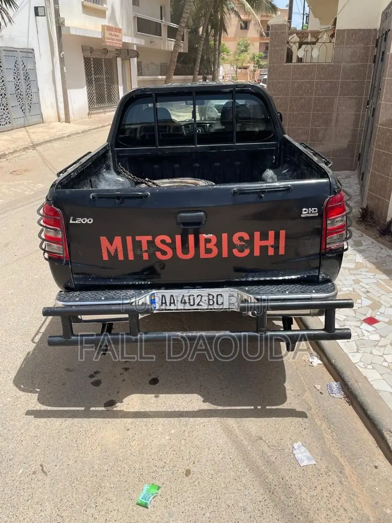 Mitsubishi L200 2020 Noir