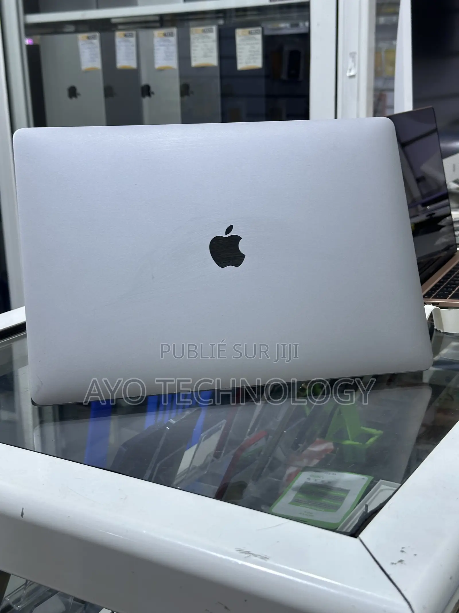 Ordinateur portable Pomme MacBook Pro 2017 16GB Intel Core i7 SSD 256GB