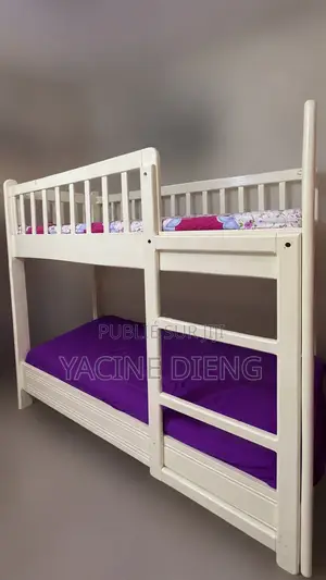 Lit Superposé en Bois Blanc + 2 Matelas — 150 000 F Cfa — Dakar