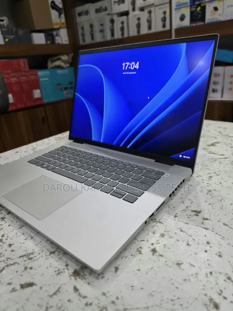 Nouveau Ordinateur portable Dell Autre 16GB Intel Core i7 SSD 1T