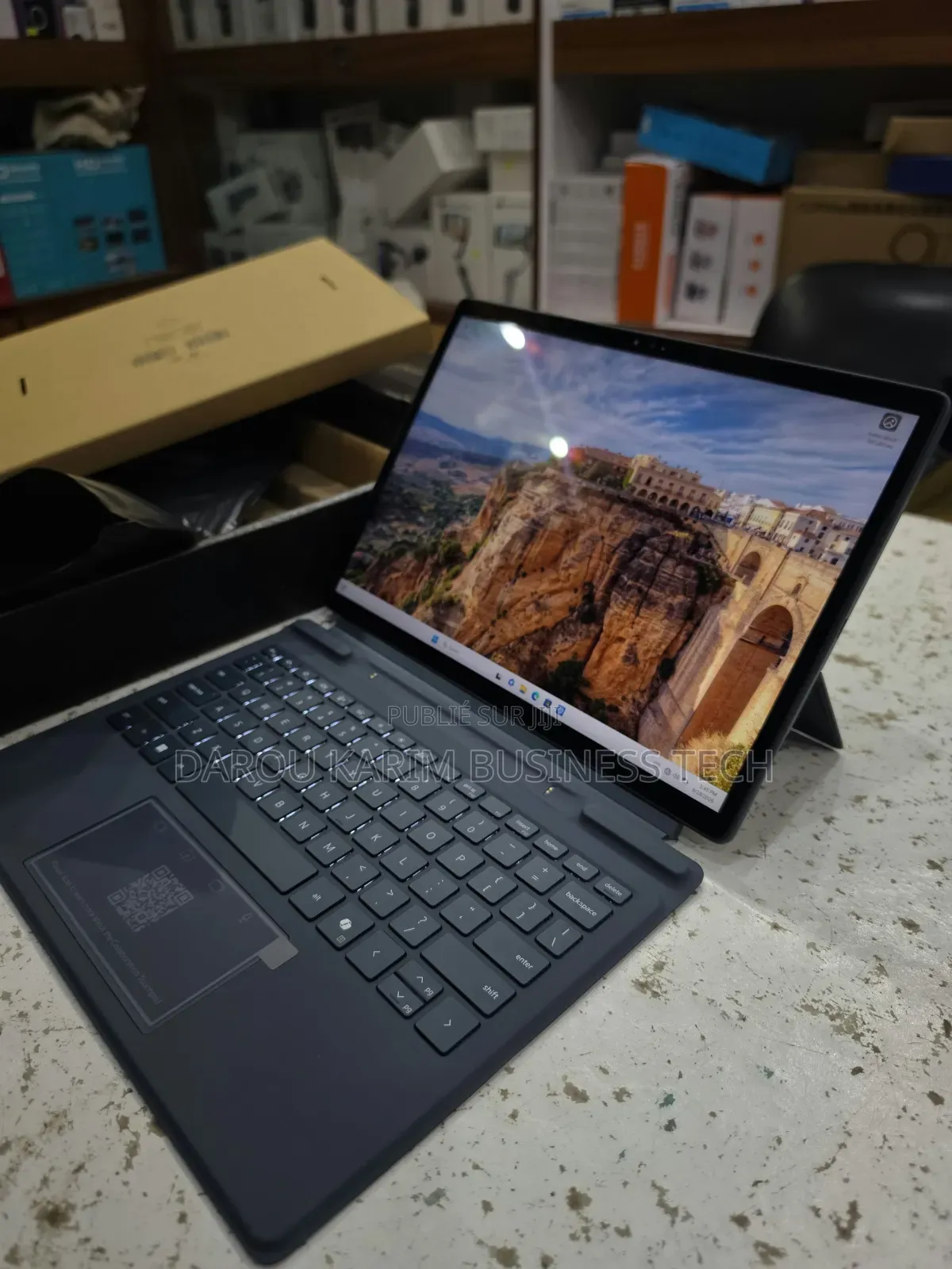 Nouveau Dell Latitude 7350 Detachable 16GB Intel Core Ultra 7 SSD 512GB