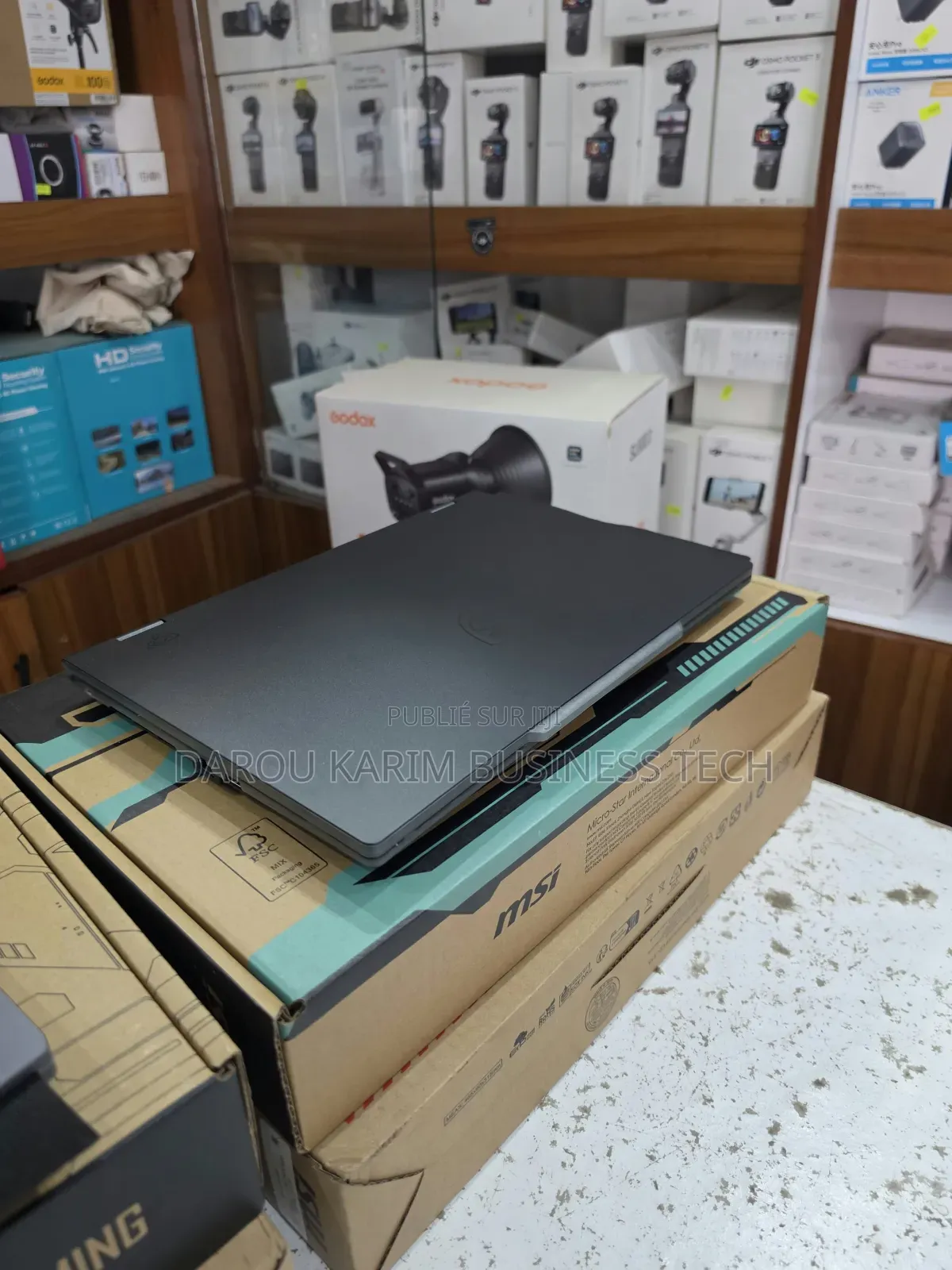 Nouveau Ordinateur portable MSI Cyborg 15 16GB AMD Ryzen 7 SSD 512GB